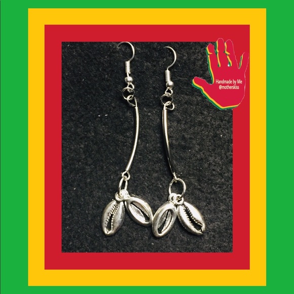 SILVER SHELLS - Picture 2 of 3